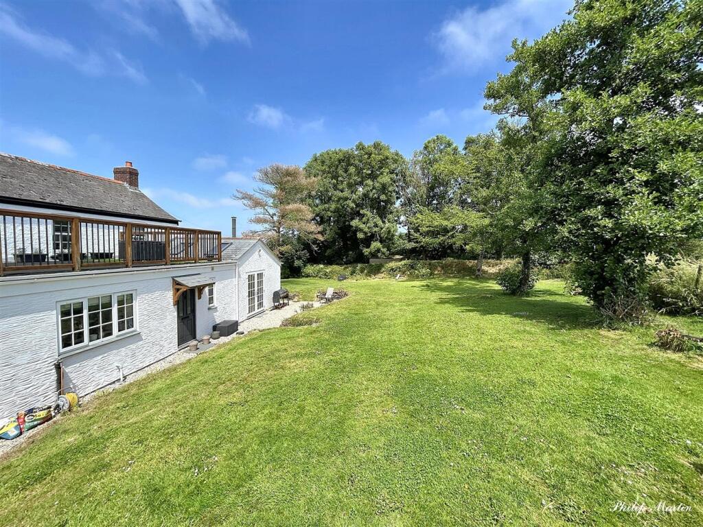 Tregony photo 4