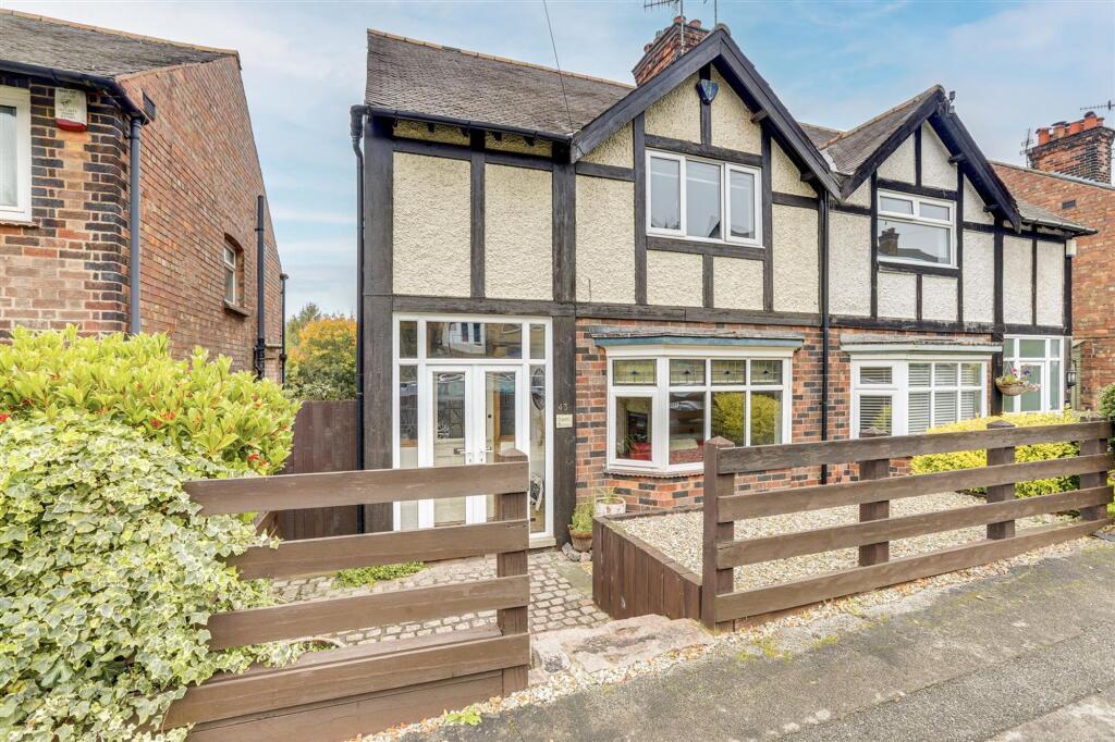 4-bed semi-detached on Sherwood Vale, Nottingham, NG5, £350,000