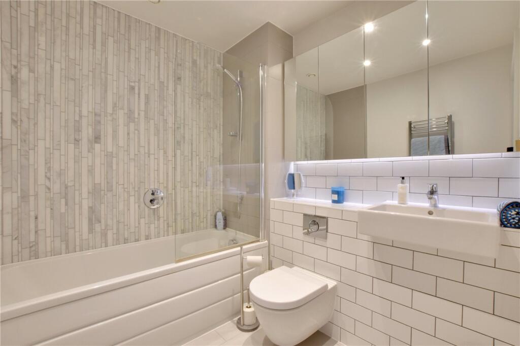 Apartment in London - View 5