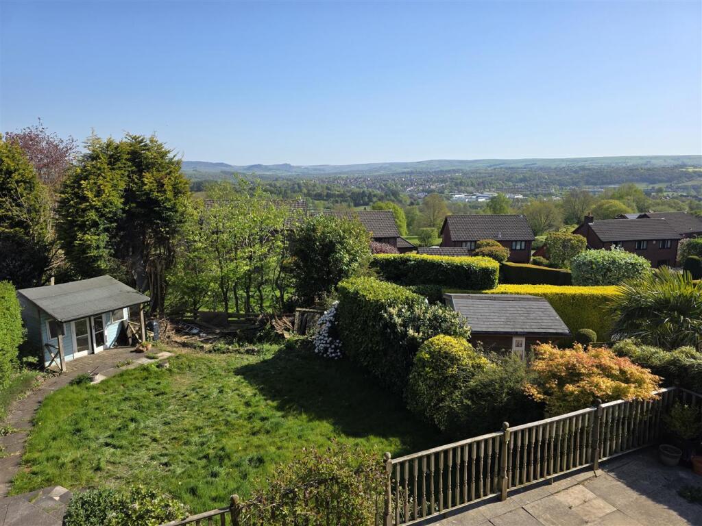 House in Staffordshire Moorlands, Leek - View 5