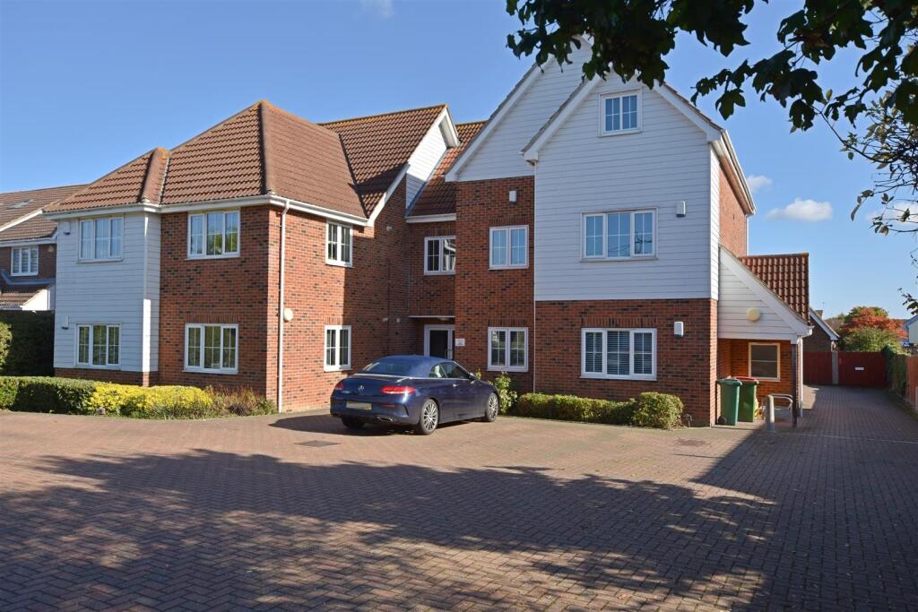 Main image of property: Hullbridge Road, South Woodham Ferrers