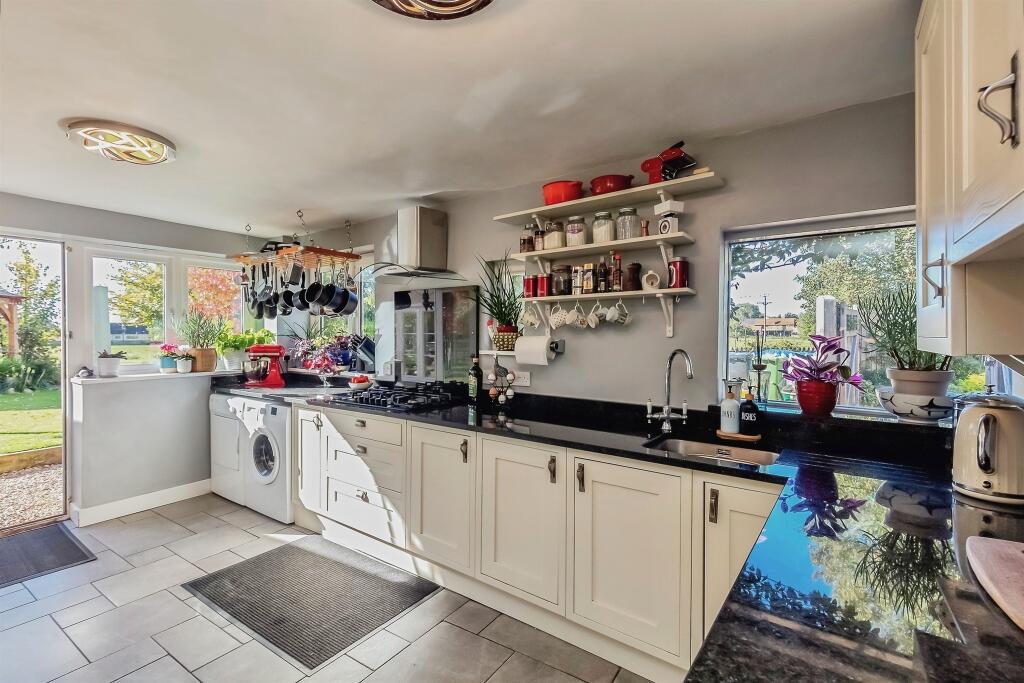 House in Peterborough - View 5
