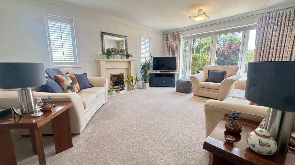 Mill Close, Corby Glen, NG33 photo 3