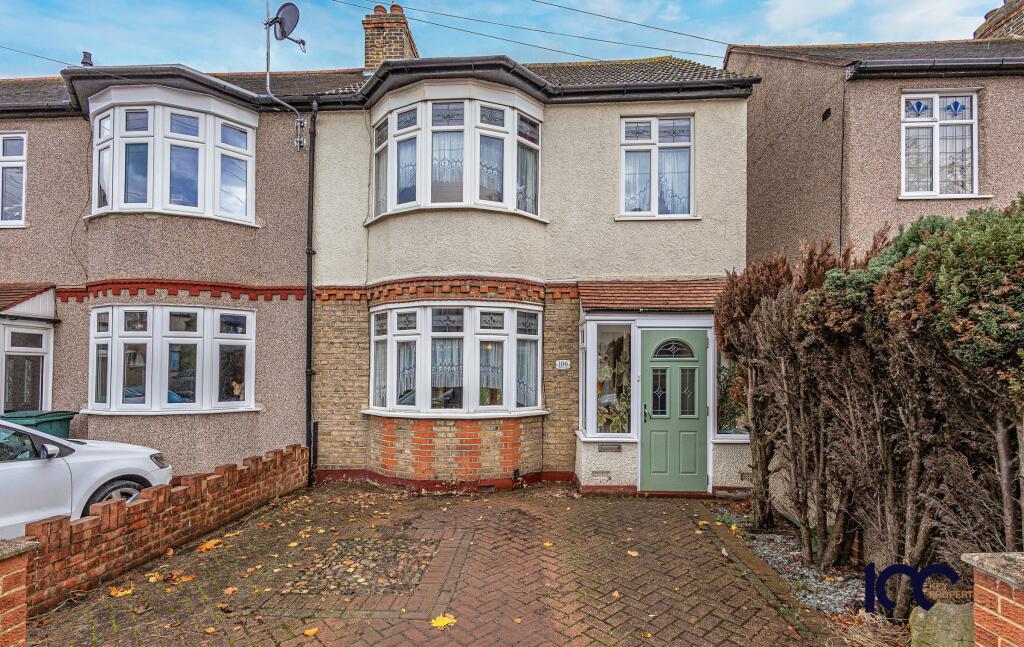 Main image of property: Lyndhurst Drive, Hornchurch