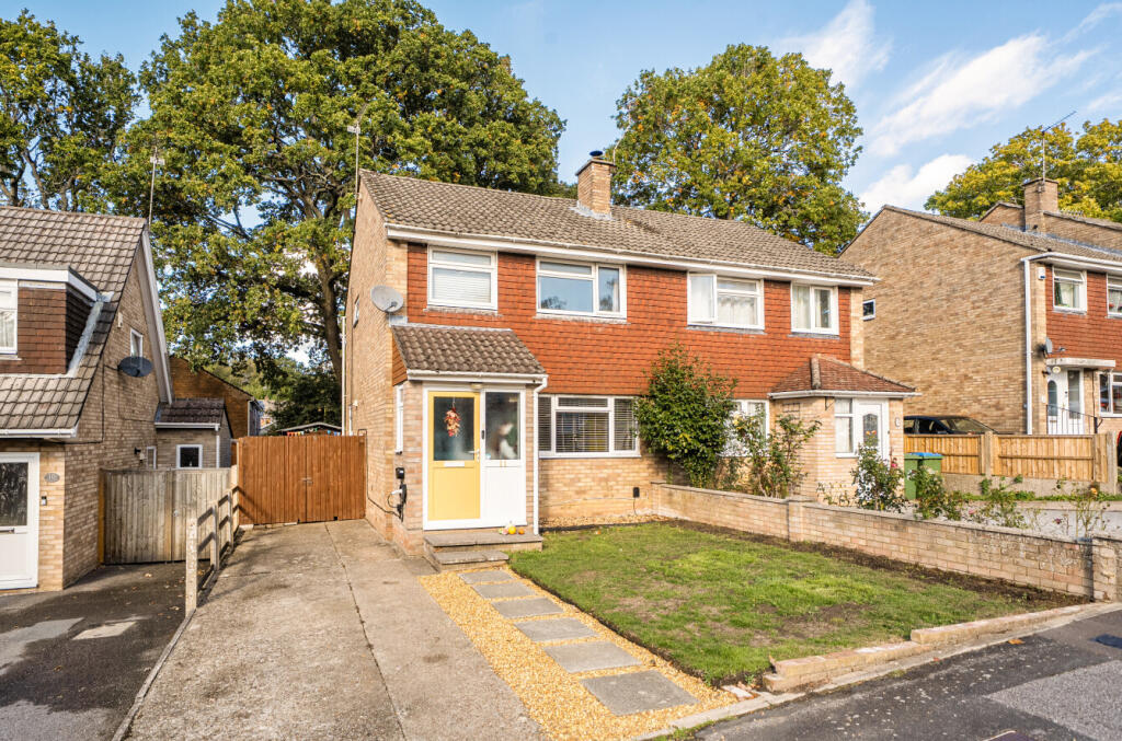 3 Bedroom Semi-Detached in SO16 8EB