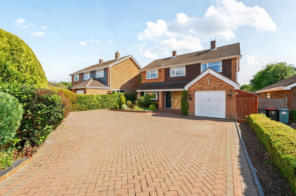 Main image of property: Totternhoe Road, Dunstable, Bedfordshire