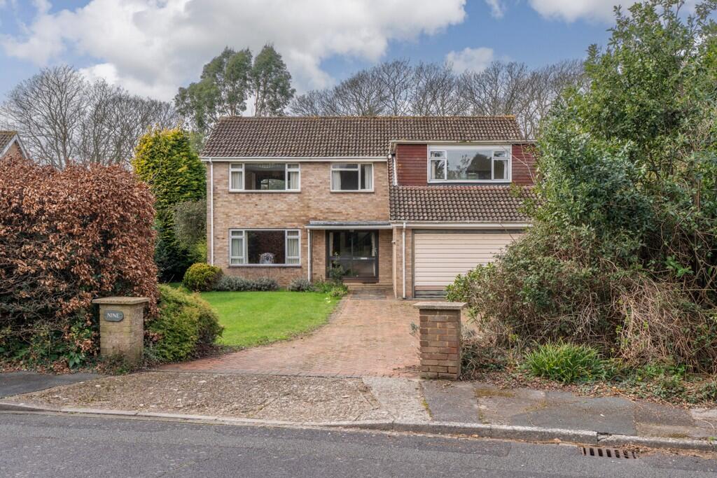 Main image of property: Solent Drive, Warsash, SO31