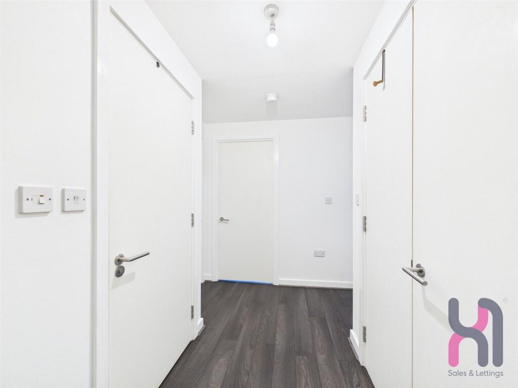Apartment in Manchester - View 5