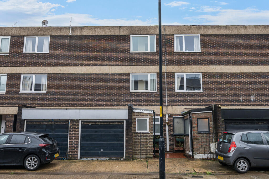 Main image of property: Hillingdon Street, London