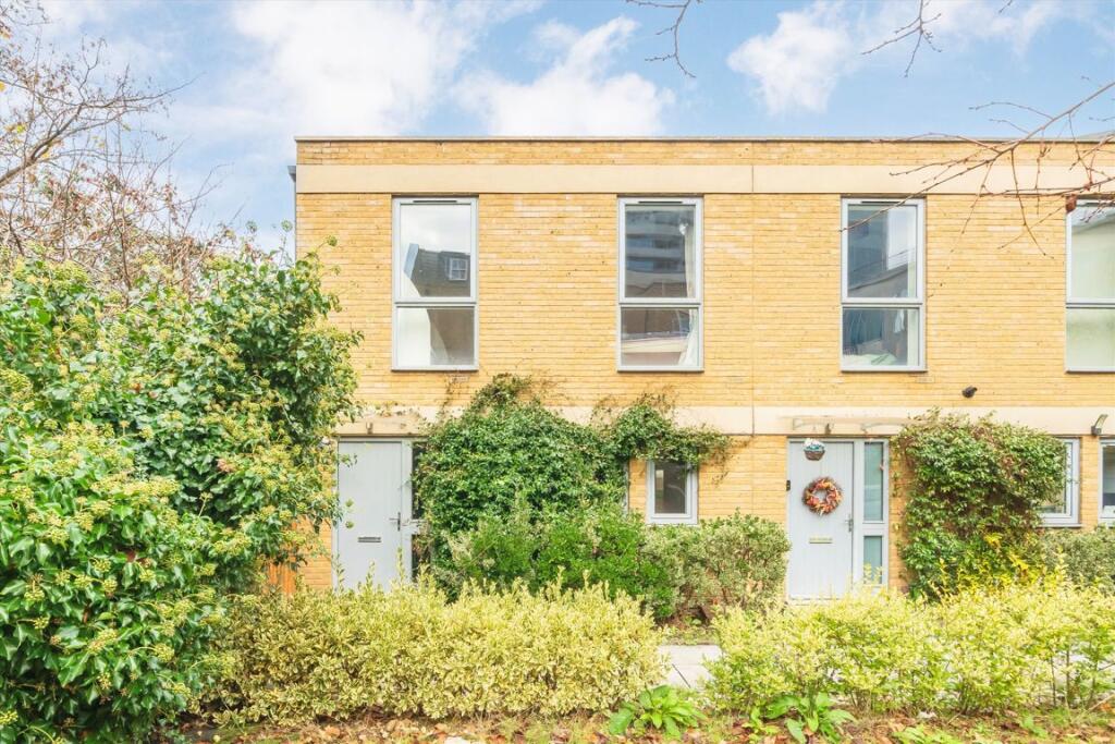 Main image of property: John Bull Place, Chiswick