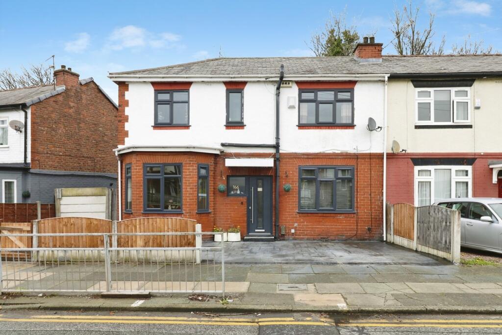 Main image of property: Davyhulme Road, Stretford, Manchester, M32