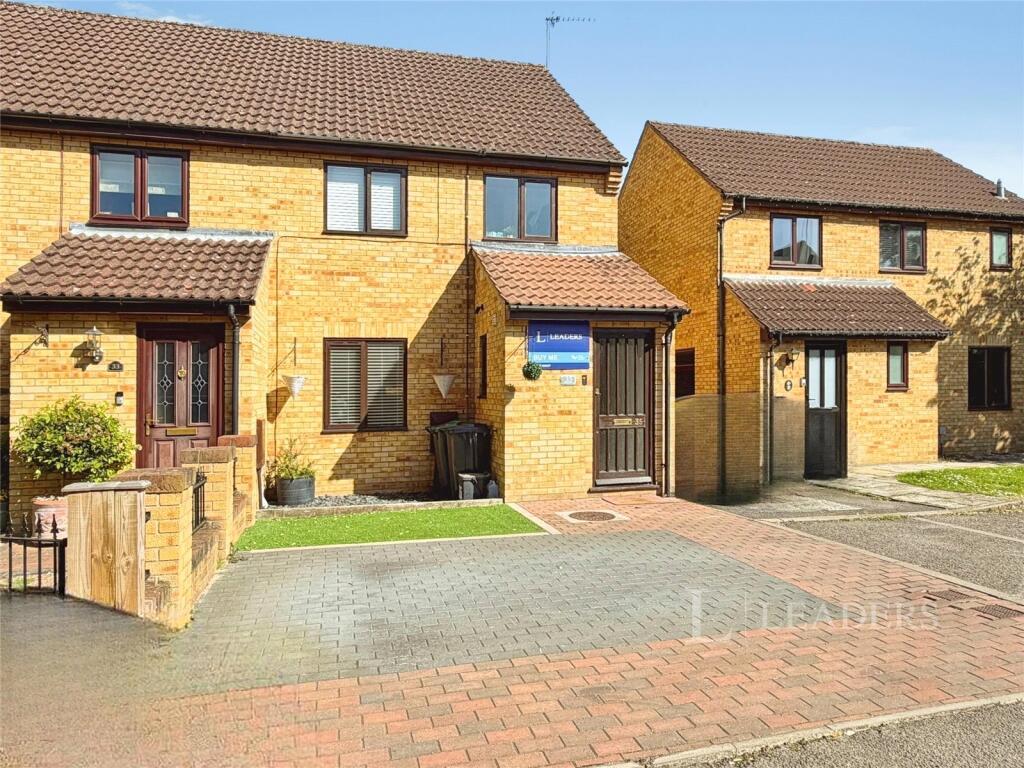 3-bed semi-detached on Long Croft, Takeley, Bishop's Stortford, £400,000