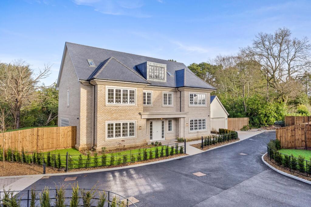 6-bed detached on Park View, Park View Road, Woldingham, Surrey CR3, £2,800,000