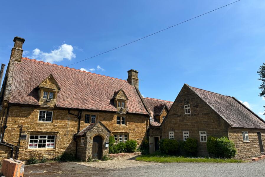 Main image of property: The Olde Sun 10 Middle Street, Nether Heyford, NN7 3LL