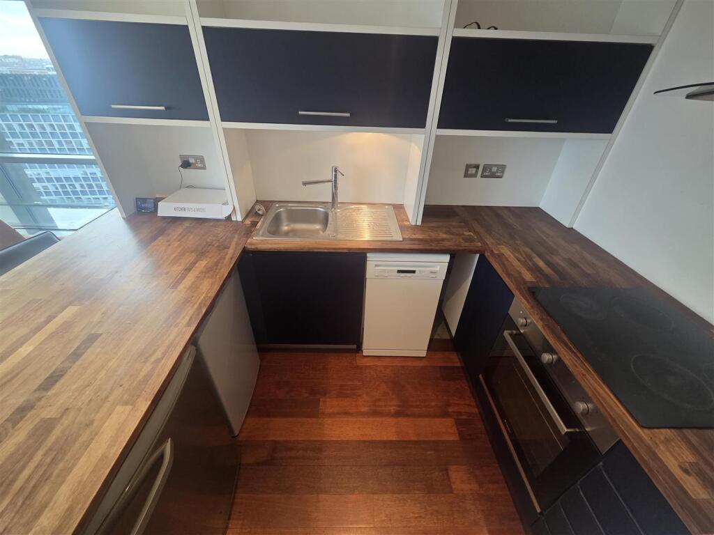 Apartment in Liverpool - View 5