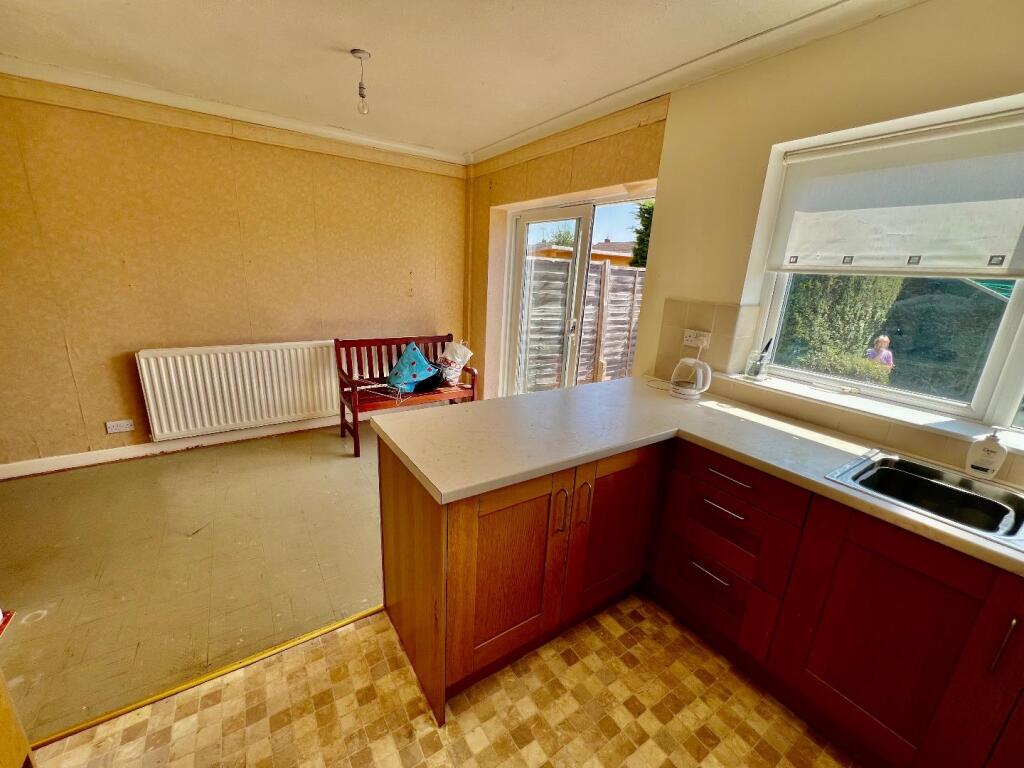 House in Desborough, North Northamptonshire - More