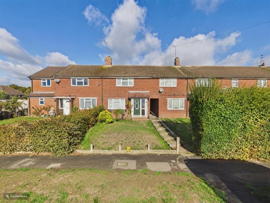 Main image of property: Silchester Road, Reading