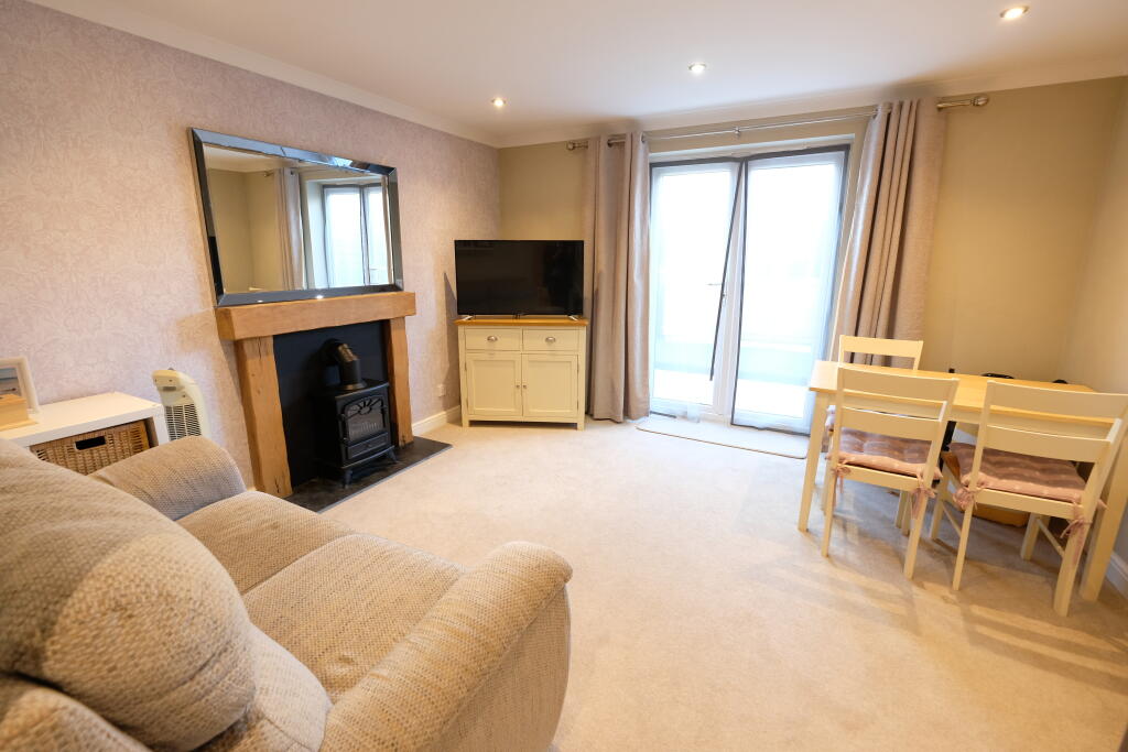 Baytree Gardens, Marchwood, Southampton, SO40 4SB photo 4