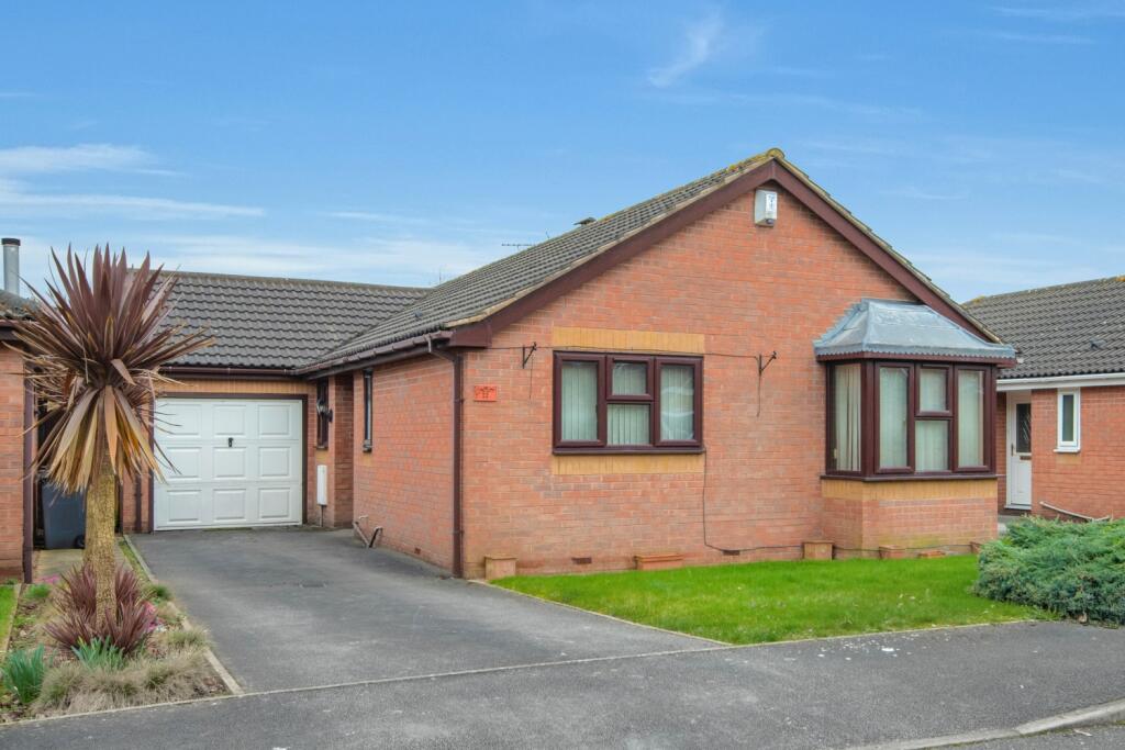 Main image of property: Hickton Drive Chilwell, Beeston, Beeston, Nottingham, Nottinghamshire, NG9