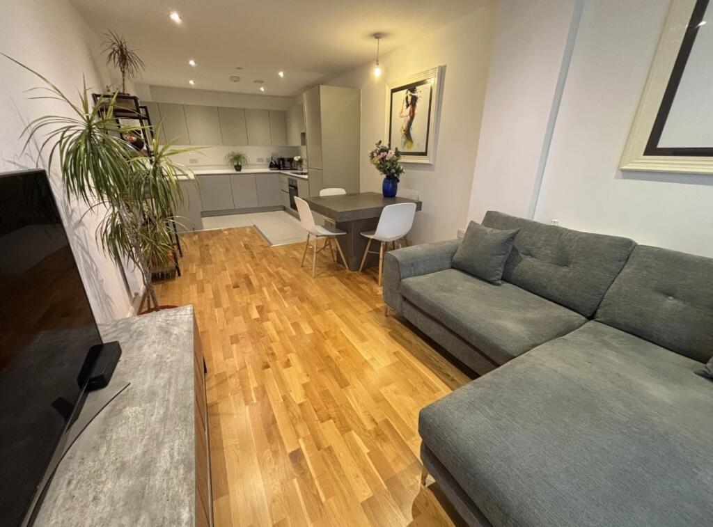 Apartment in Watford - View 4