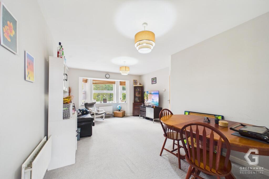Maidenbower, Crawley, RH10 photo 2