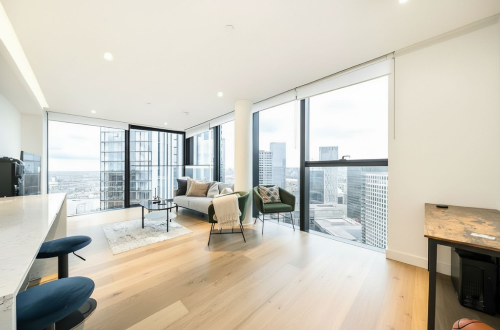 Main image of property: South Quay Plaza, Hampton Tower, E14