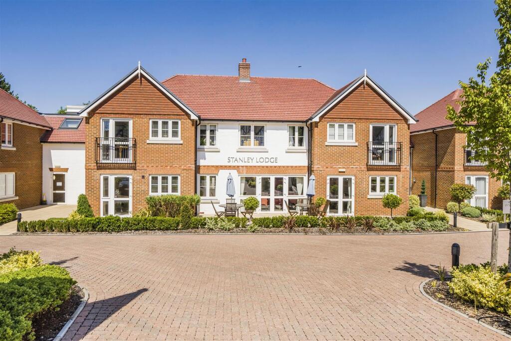 1-bed other on Stanley Lodge, Epsom, Surrey, £389,950