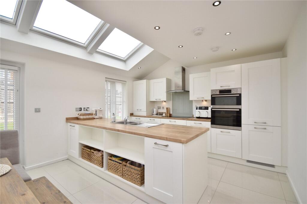 House in Oldham - View 2