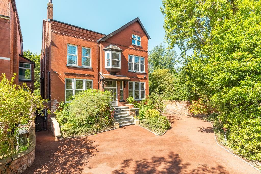 7-bed detached on Priory Gardens, Birkdale, Southport, Merseyside, PR8 2DJ, £799,995