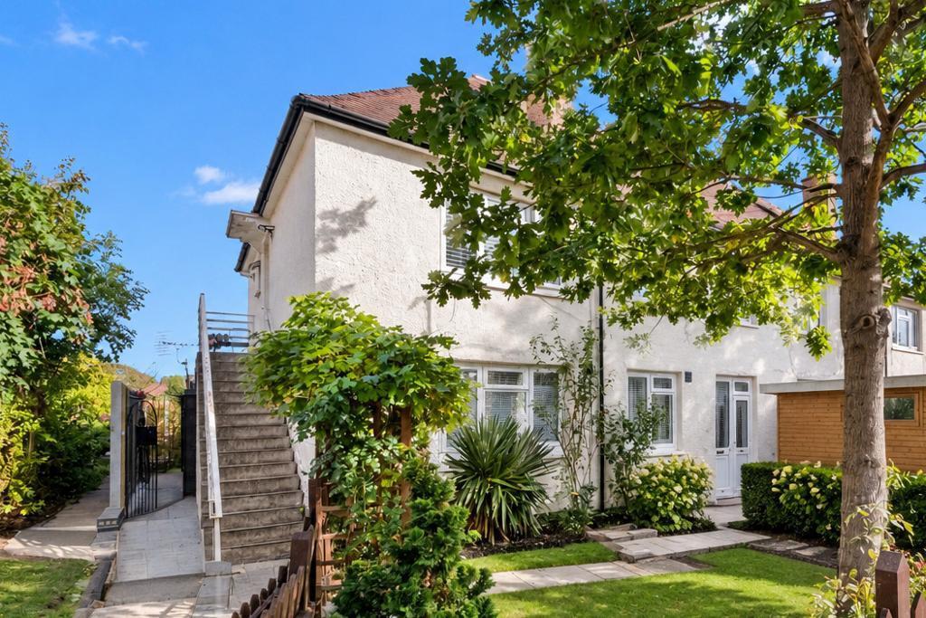 Main image of property: Dryden Avenue, Hanwell, London, W7 1ES