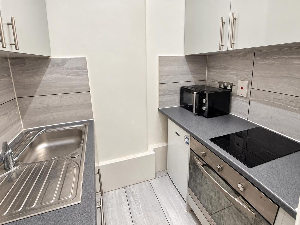 Apartment in London - More