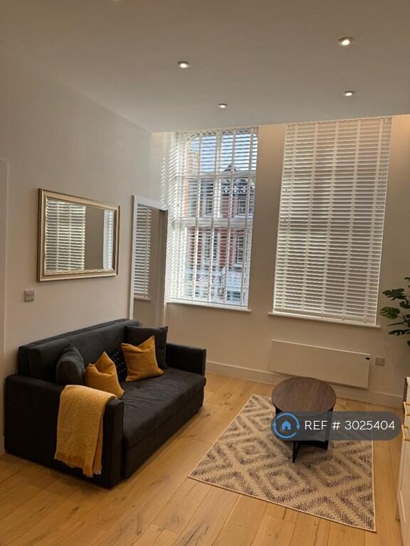 Apartment in Manchester - View 4