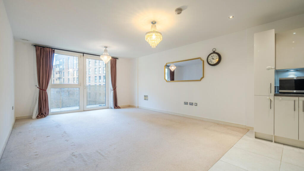Apartment in London, Greenland Place, New Cross - View 2