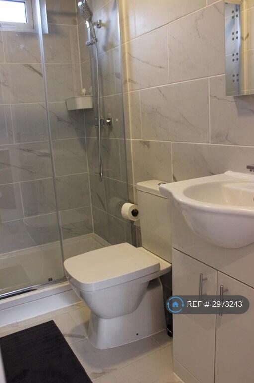 House in London - View 4
