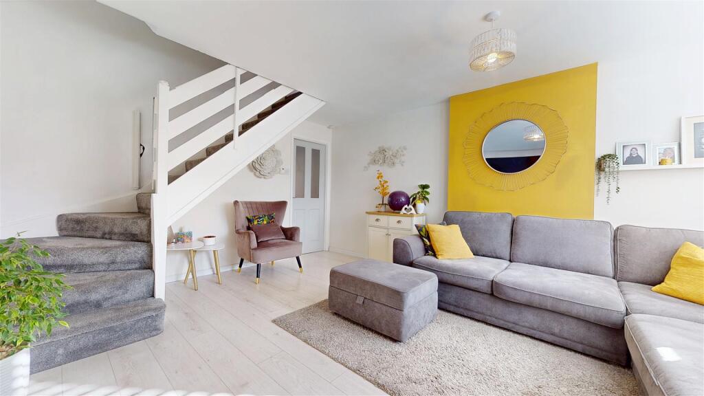 House in Milton Keynes, Great Holm, Loughton and Great Holm - View 2