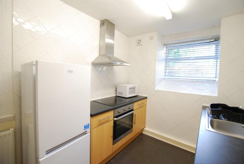 Apartment in Sheffield - View 4