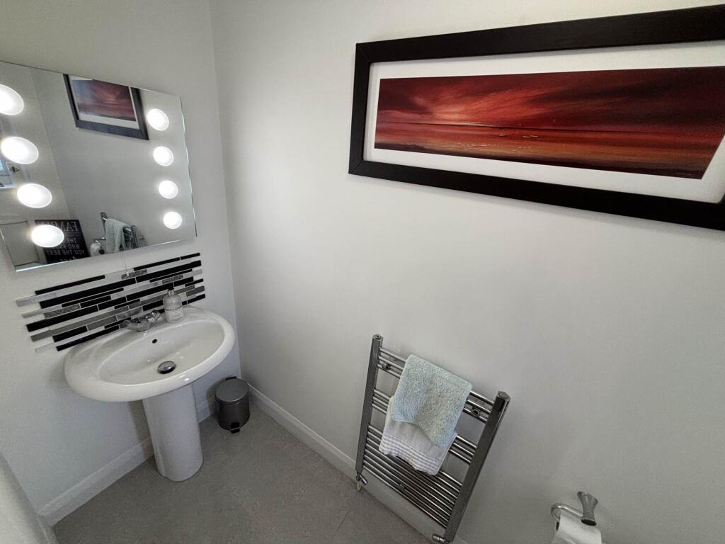 House in Oldham, Chadderton - More