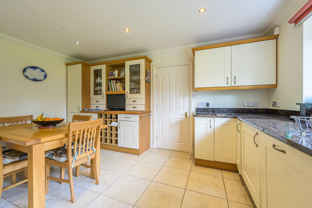 Edgmond, Newport photo 3