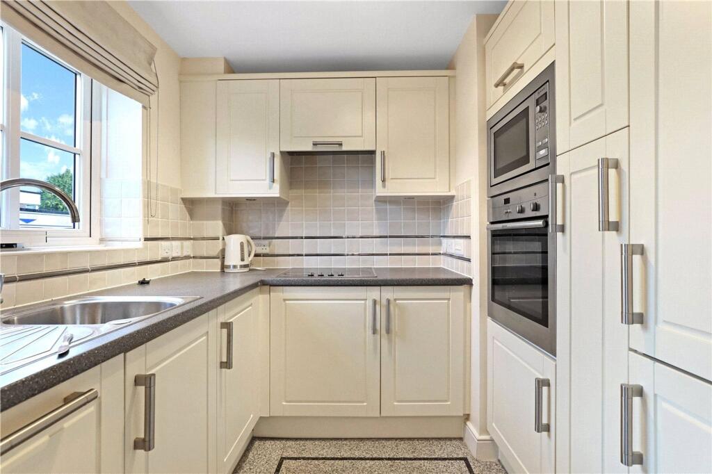 Apartment in Stockton-on-Tees, Nunthorpe - View 2