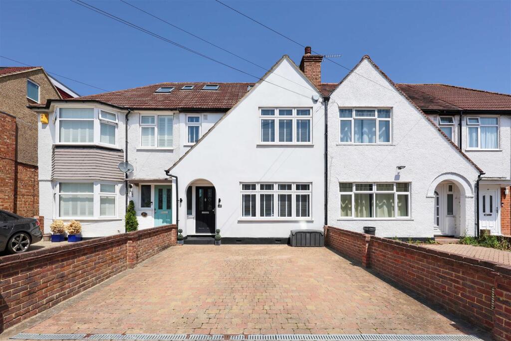 Main image of property: Merton Avenue, Hillingdon, UB10