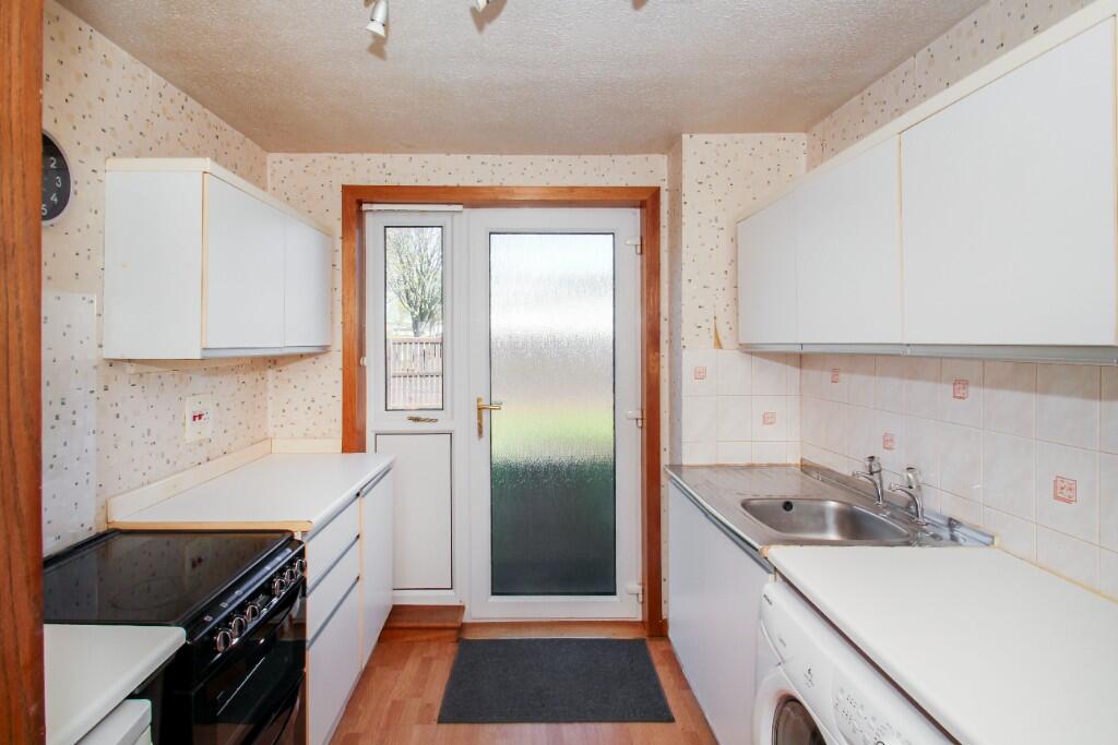 Menteith Drive, Dunfermline, Fife, KY11 photo 3