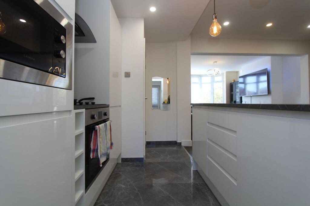 Additional image 8 of Regent Drive, TIVIDALE, Oldbury.