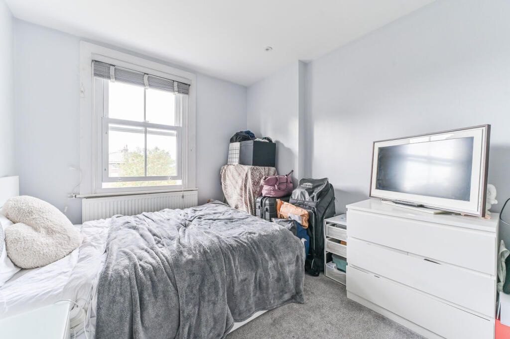 Apartment in London - View 5