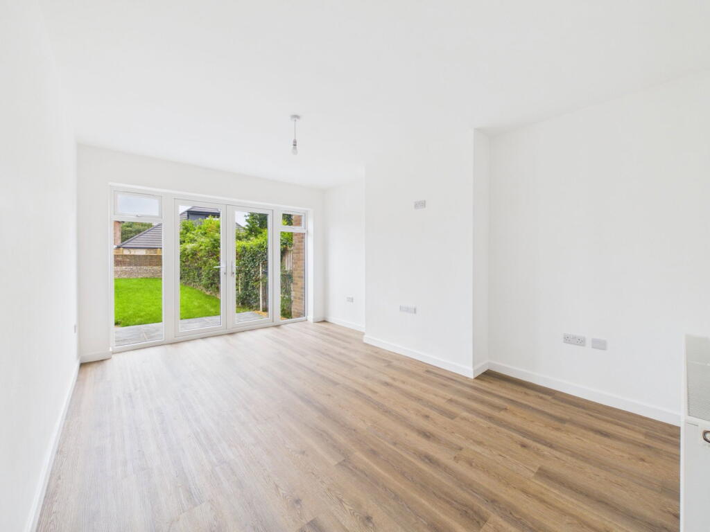 House in Worthing, West Sussex - View 3