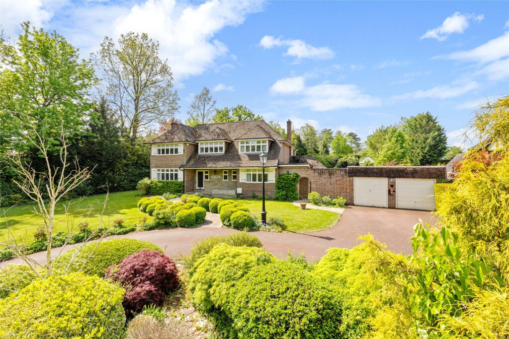 Main image of property: Headley Road, Leatherhead, Surrey, KT22