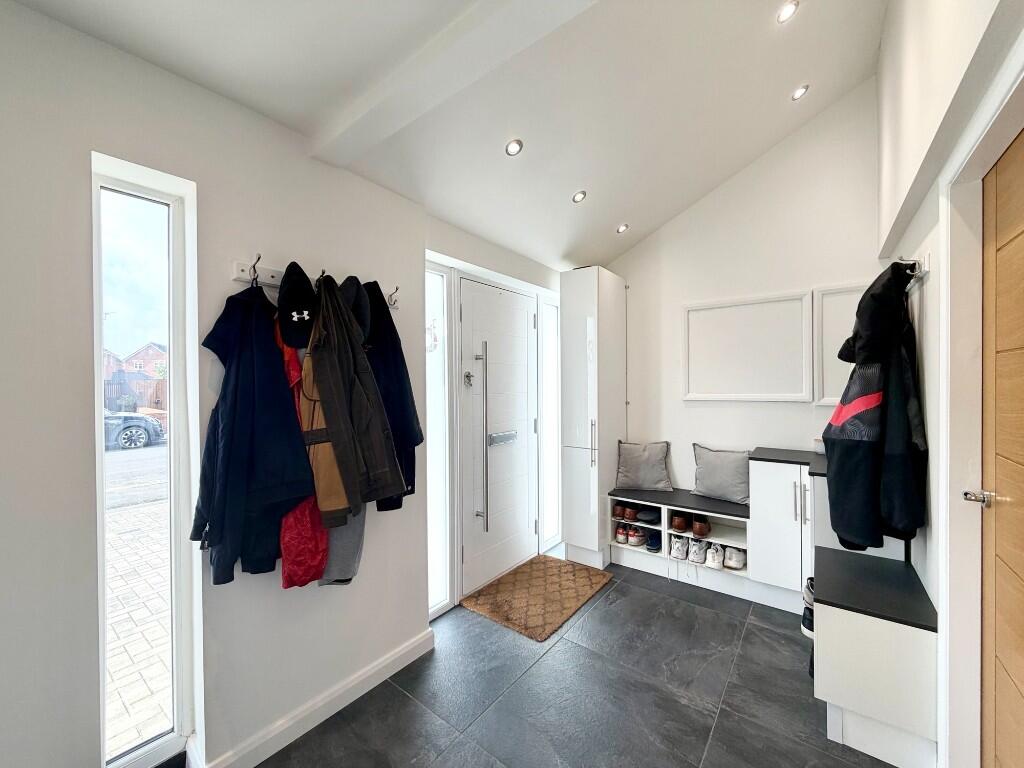 Daisy Hill Drive, Adlington, PR6 - View 5
