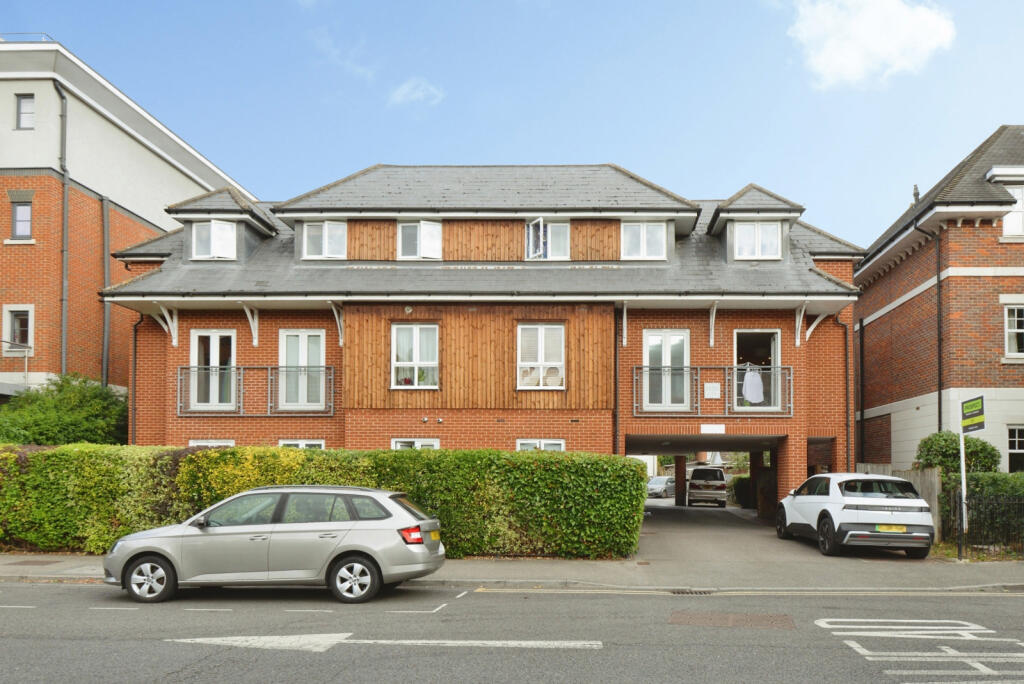 Main image of property: Bridge Avenue, Maidenhead, SL6