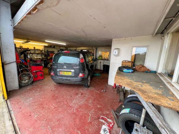Vondy's Garage