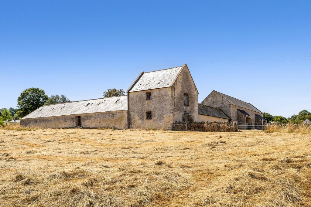 House in Cotswold, Windrush - More