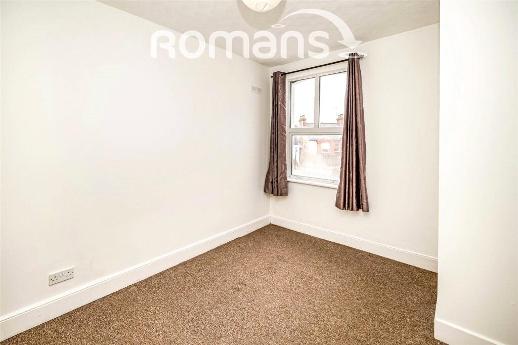 House in Hemel Hempstead, High Wycombe Community Board - View 5